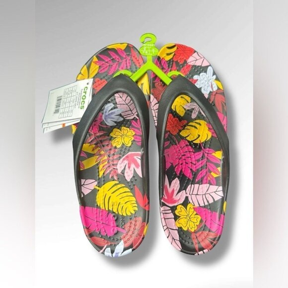 Crocs Kadee II Women’s US 7 Black Floral Flip Flop Sandals NWT 211699 Waterproof - Picture 4 of 9